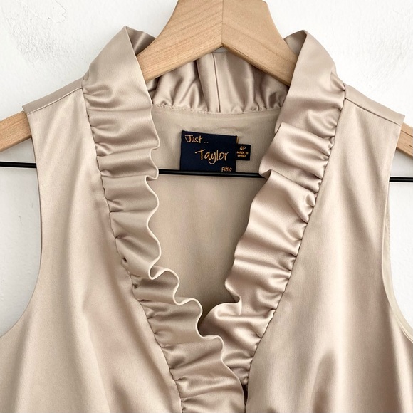 Just Taylor Champagne Satin Cocktail Dress SZ 4P - Picture 2 of 9